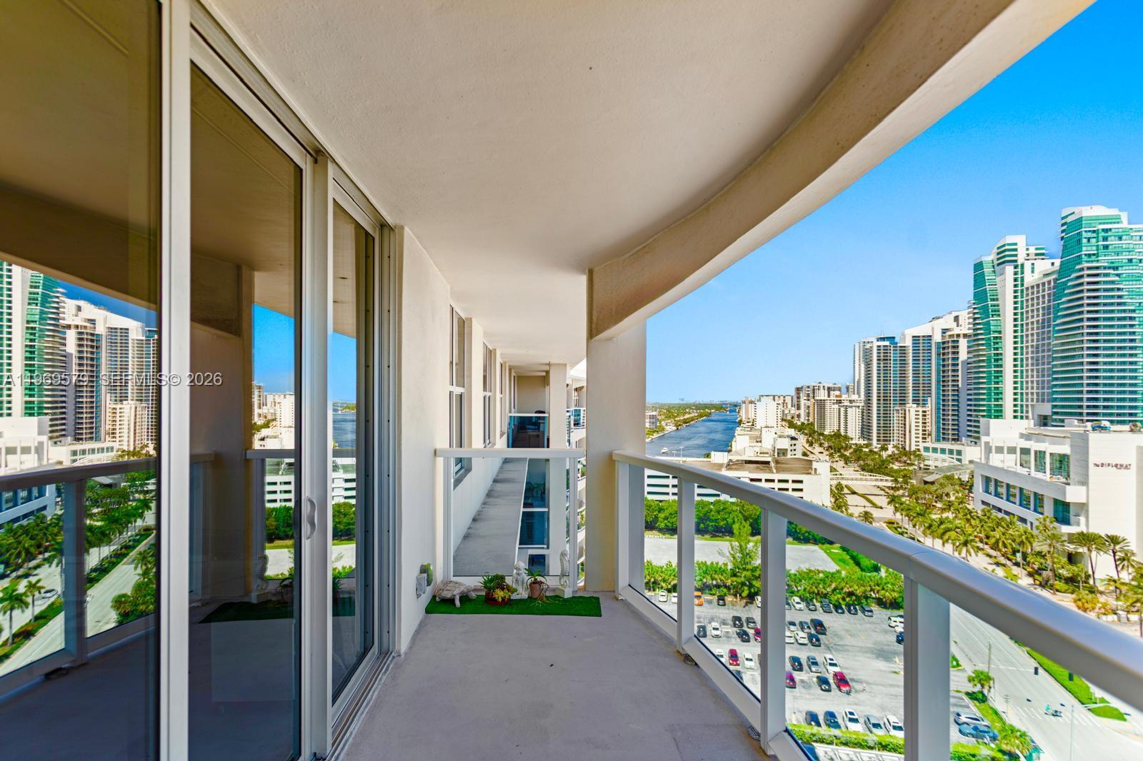 Photo of 3800 Ocean Dr  #1815, Hollywood, Florida, 33019 - 