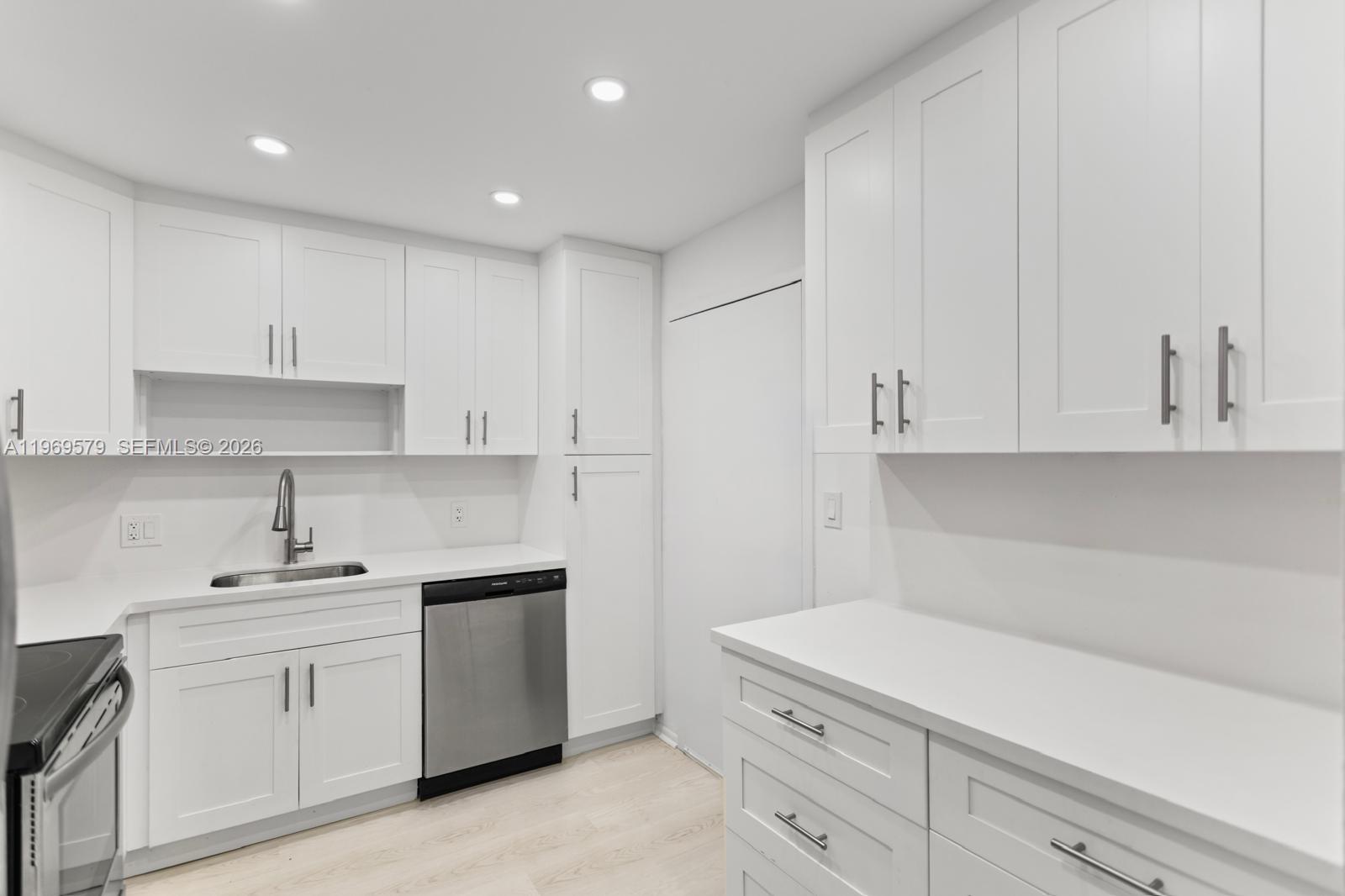 Photo of 3800 Ocean Dr  #1815, Hollywood, Florida, 33019 - 