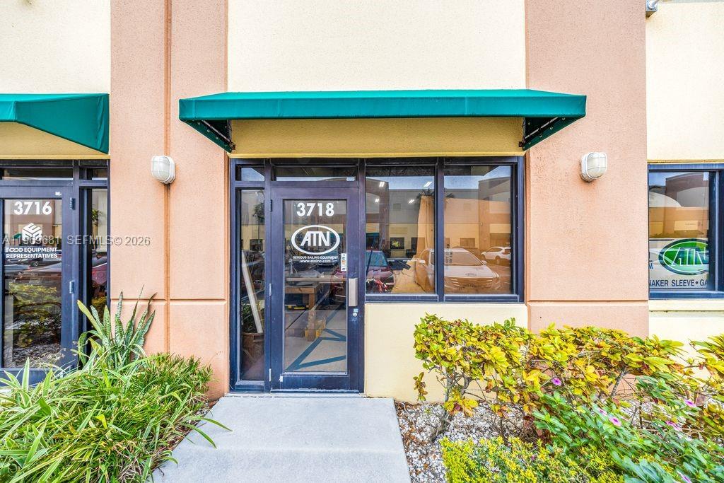 See details 3718 / sq. ft. $ 2026-02-21 0 Photo