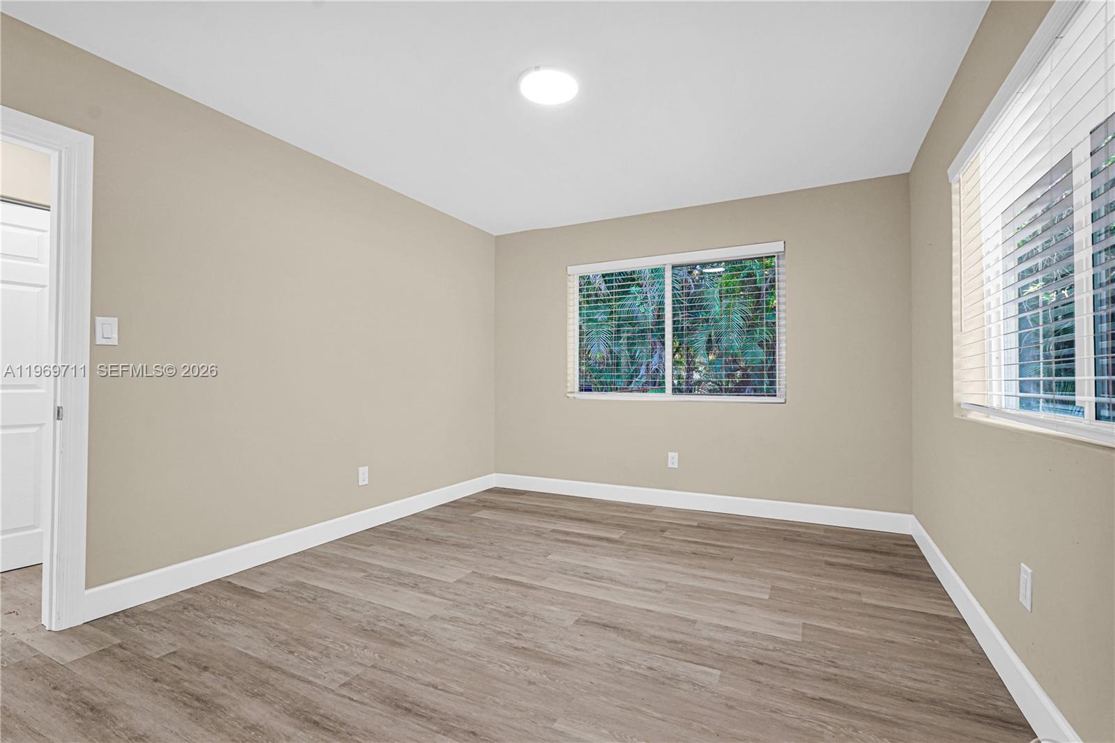 11919 4 / 4 1800 sq. ft. $ 2026-02-21 0 foto