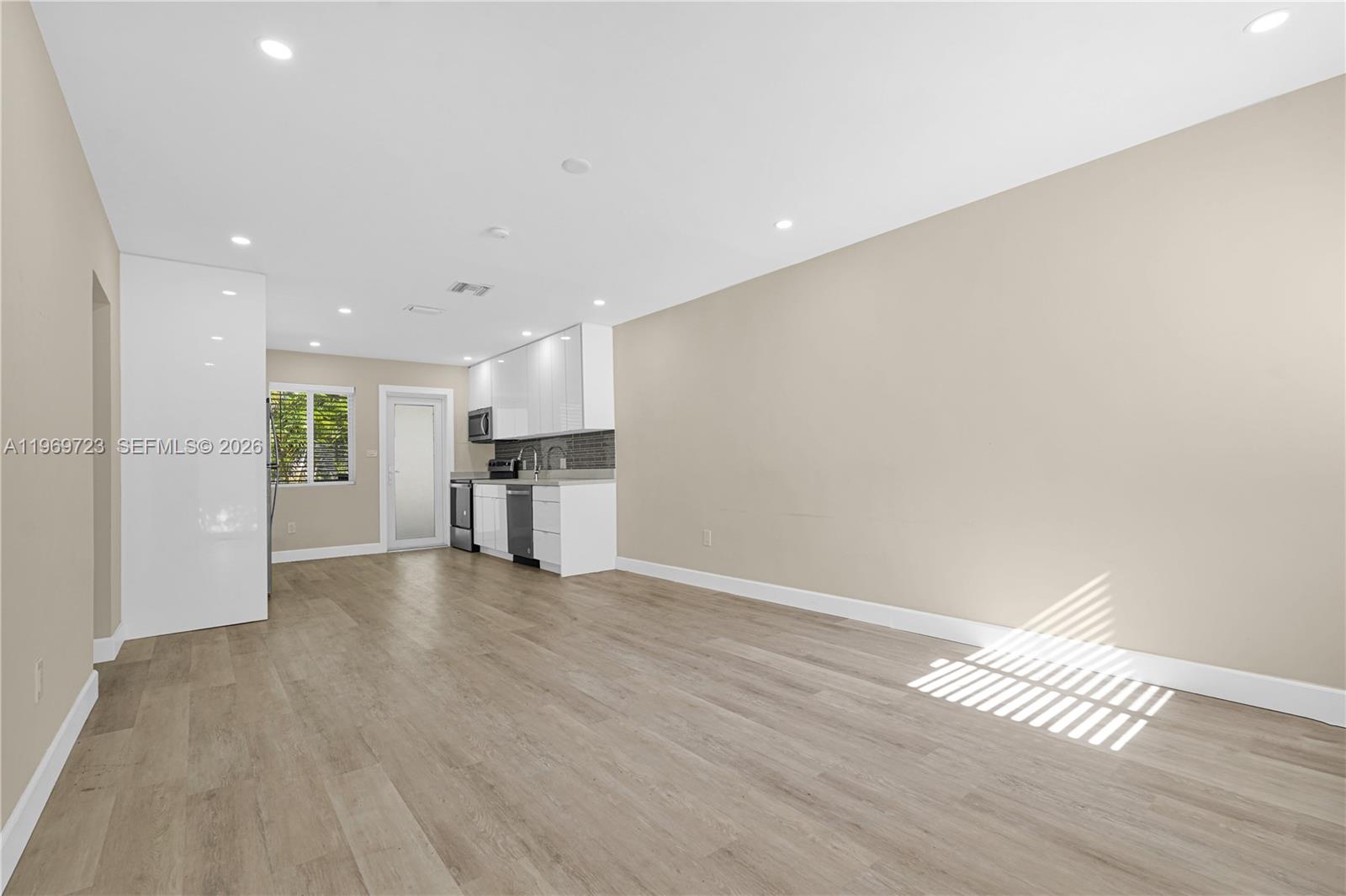   /  1800 sq. ft. $ 2026-02-21 0 foto