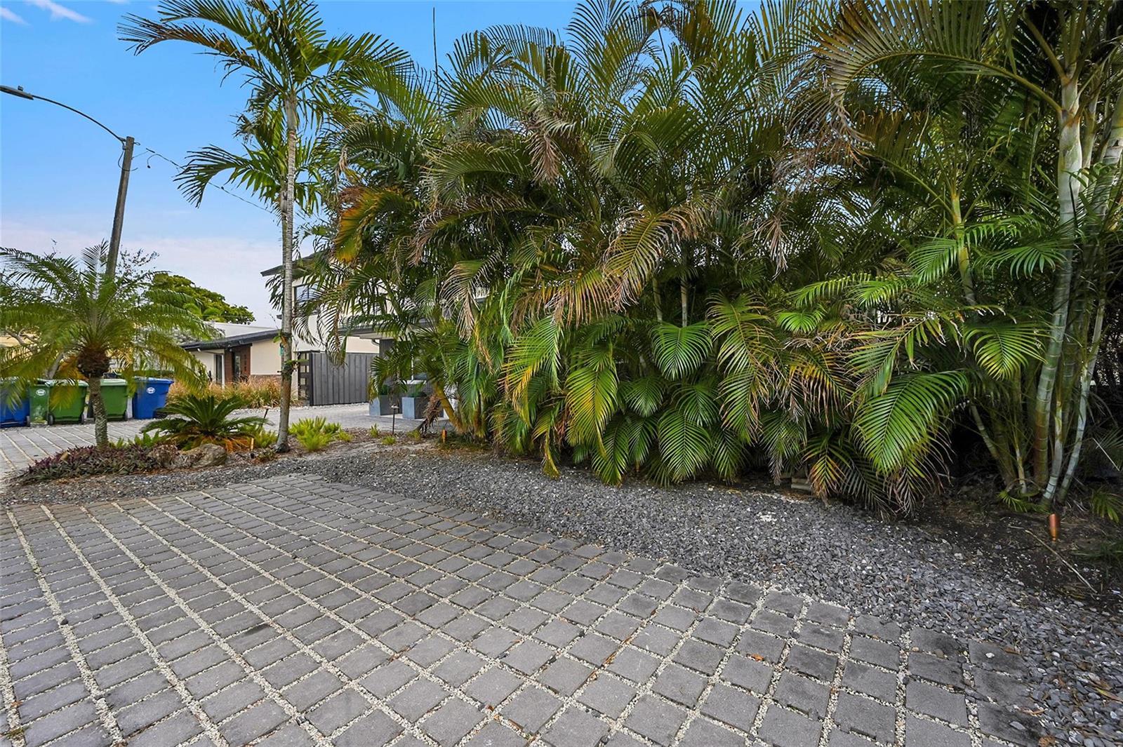 #1-2  / 0 1620 sq. ft. $ 2026-05-28 0 foto