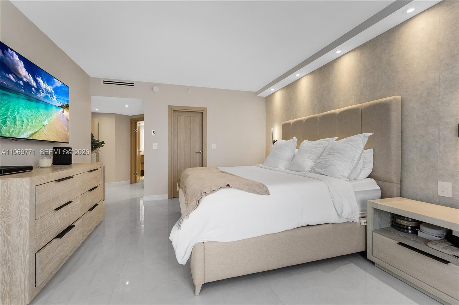 Photo of 20191 Country Club Dr #1603, Aventura, Florida, 33180 -