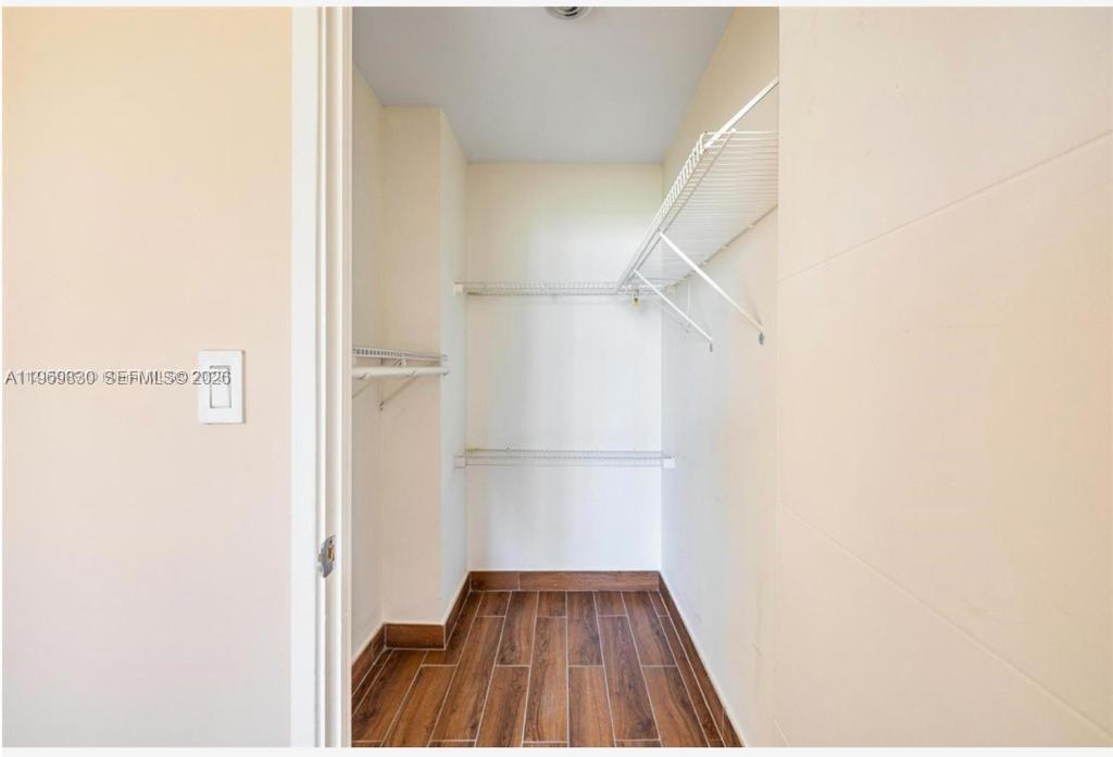 See details 612 2 / 2 1240 sq. ft. $ 2026-02-21 0 Photo