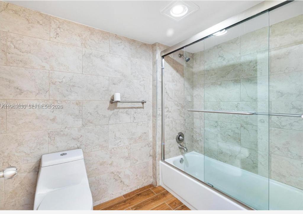 See details 612 2 / 2 1240 sq. ft. $ 2026-02-21 0 Photo