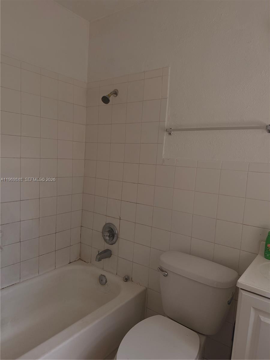 See details / 960 sq. ft. $ 2026-02-21 0 Photo