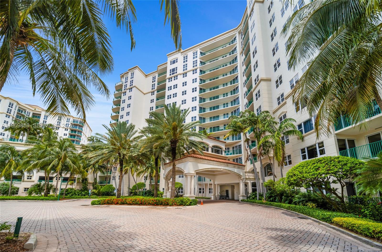 Photo of 20000 Country Club Dr  #311, Aventura, Florida, 33180 - 