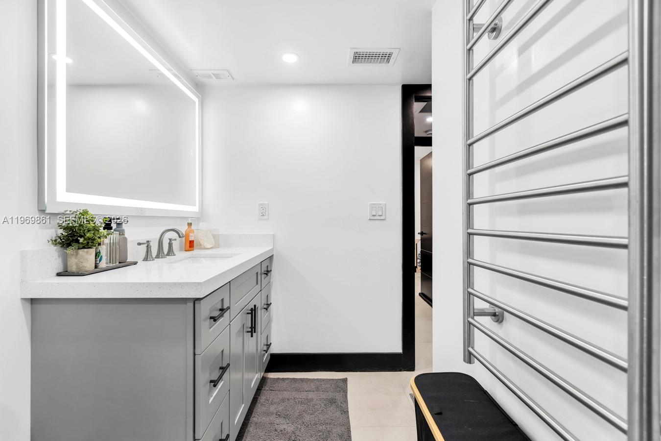 Photo of 19380 Collins Ave #1212, Sunny Isles Beach, Florida, 33160 -