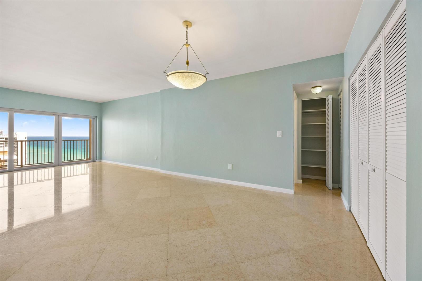See details PHB 1 / 870 sq. ft. $ 2026-07-07 0 Photo