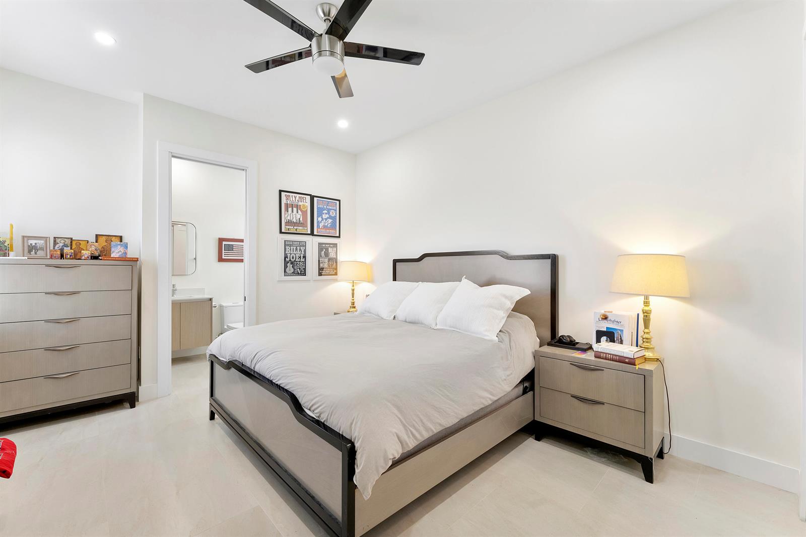 Ver detalles 19921 5 / 3 2772 sq. ft. $ 2026-09-02 0 foto