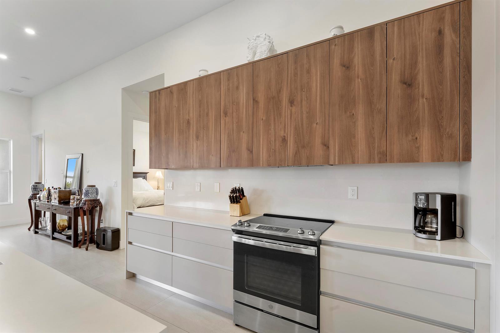 Ver detalles 19921 5 / 3 2772 sq. ft. $ 2026-09-02 0 foto