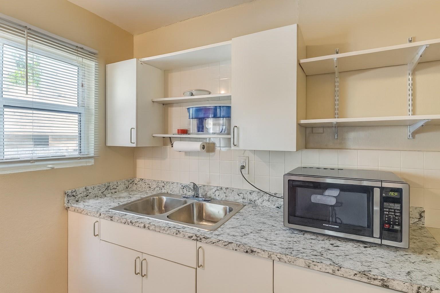 See details / 0 1215 sq. ft. $ 2026-06-16 0 Photo