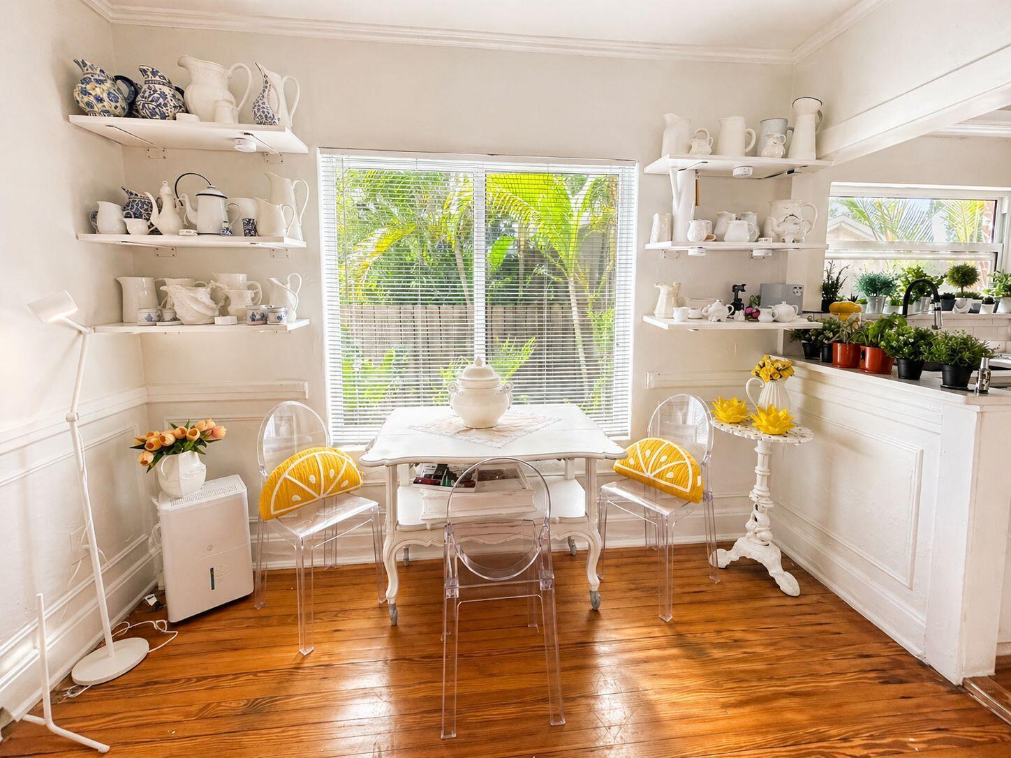See details / 0 1215 sq. ft. $ 2026-06-16 0 Photo