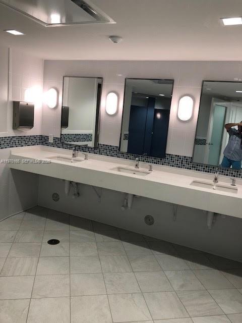 Photo of 2500 PARKVIEW DR #1207, Hallandale Beach, Florida, 33009 -