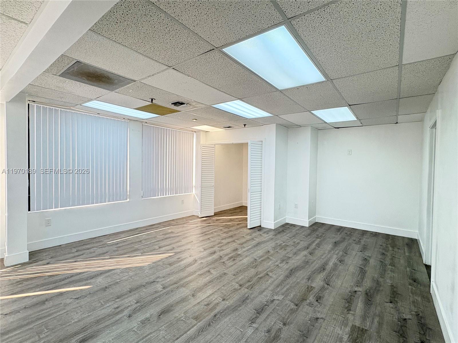 205-206  /   кв.футов $ 2026-02-23 0 Фото