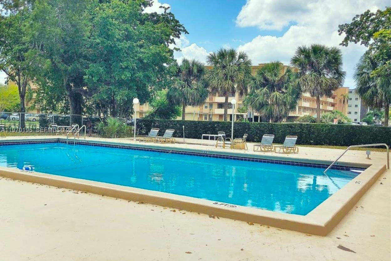 311 1 / 2 830 sq. ft. $ 2026-02-23 0 foto