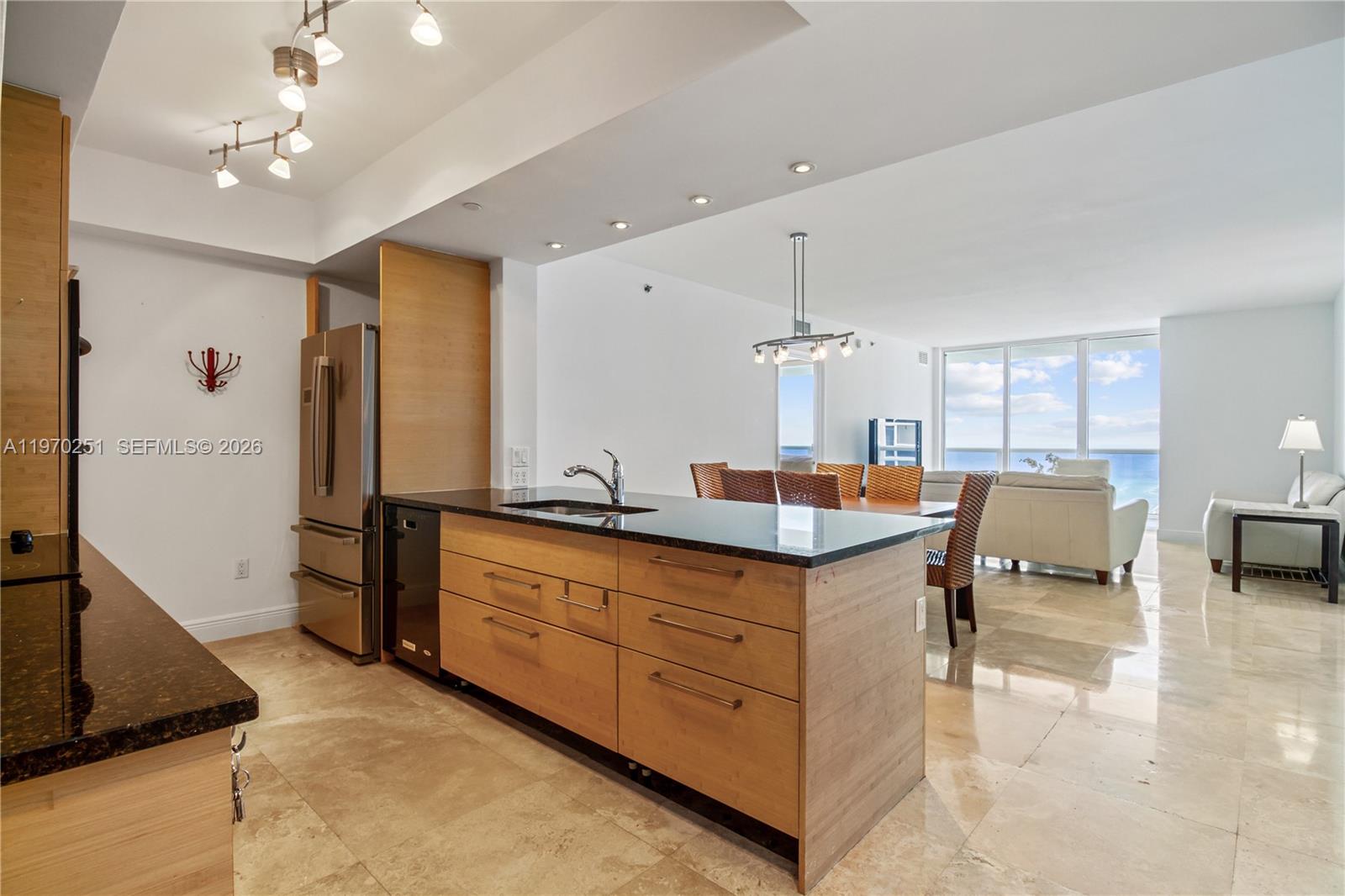 4204 3 / 3 1675 sq. ft. $ 2026-02-23 0 foto