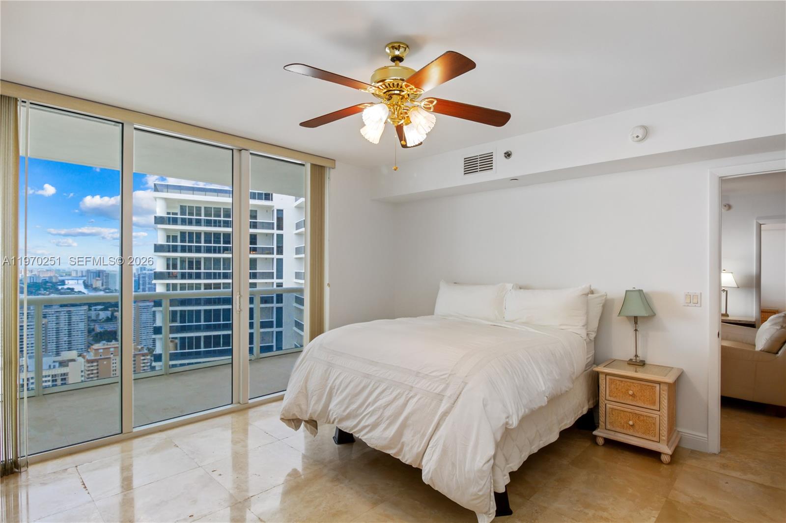 4204 3 / 3 1675 sq. ft. $ 2026-02-23 0 foto