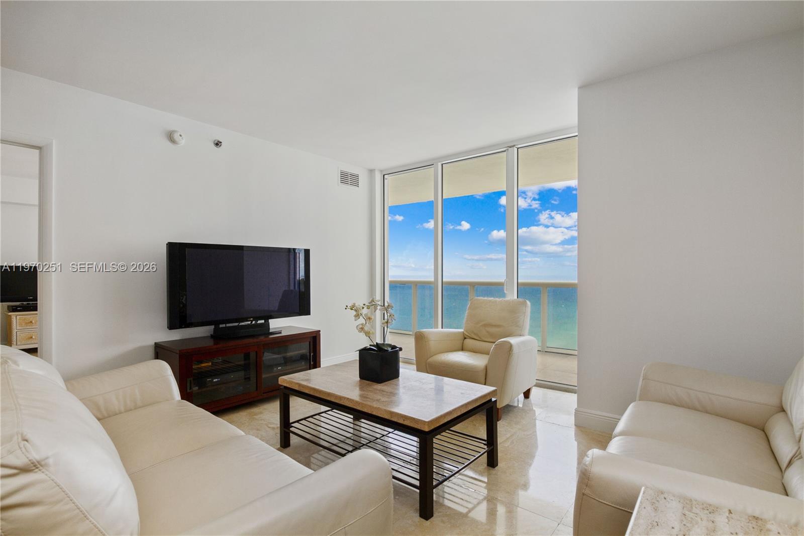 4204 3 / 3 1675 sq. ft. $ 2026-02-23 0 foto