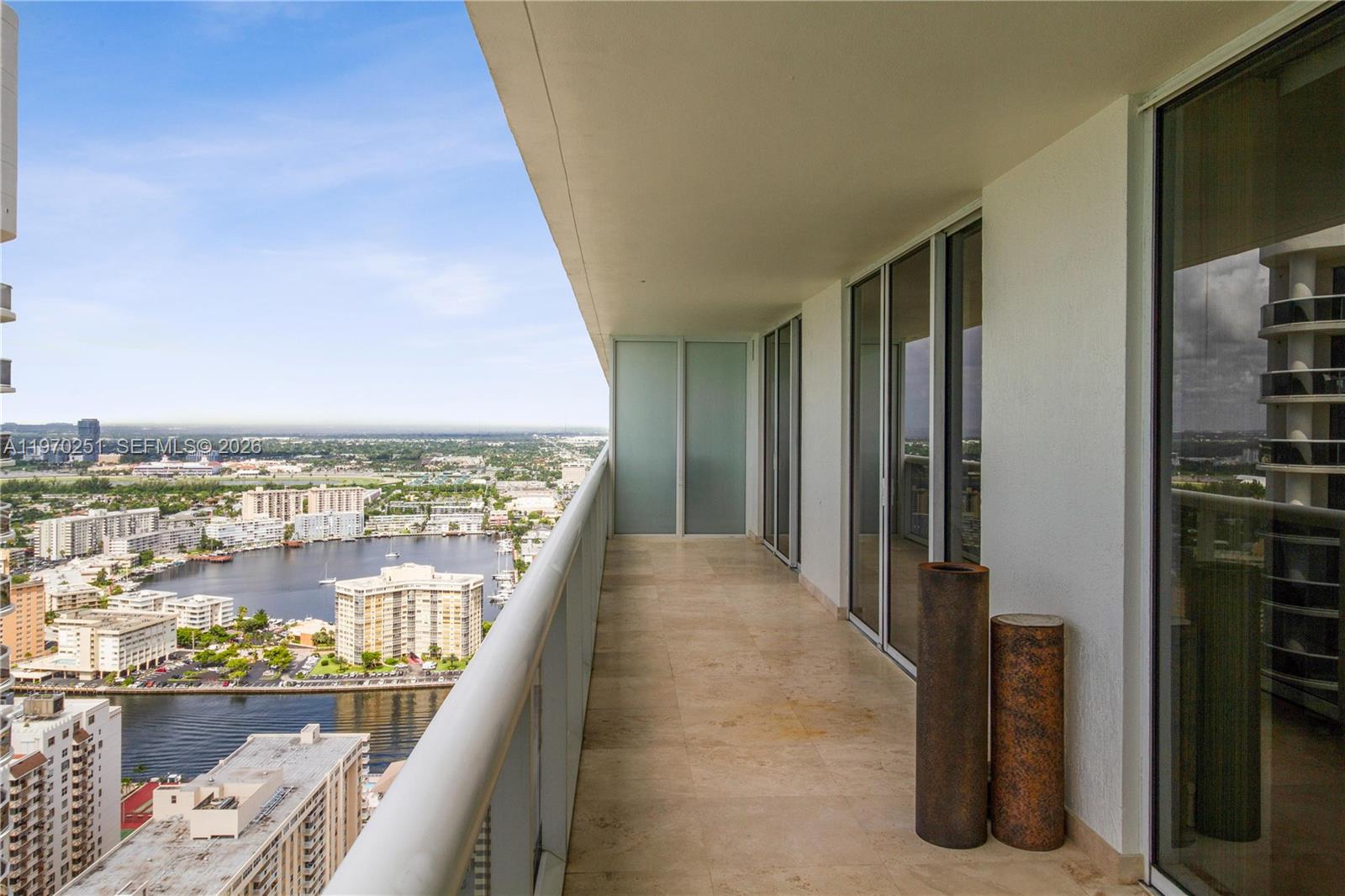 4204 3 / 3 1675 sq. ft. $ 2026-02-23 0 foto