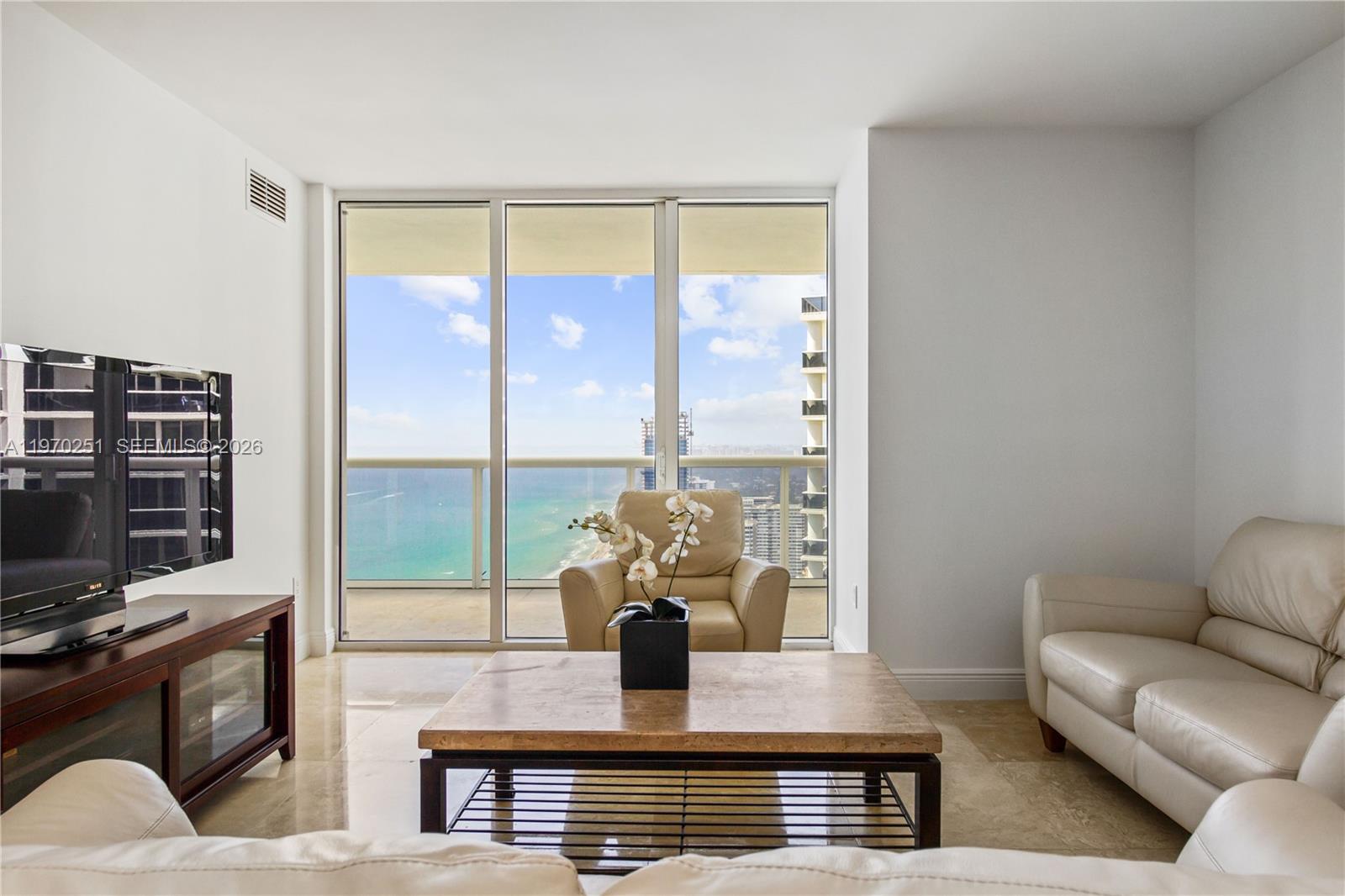 4204 3 / 3 1675 sq. ft. $ 2026-02-23 0 foto
