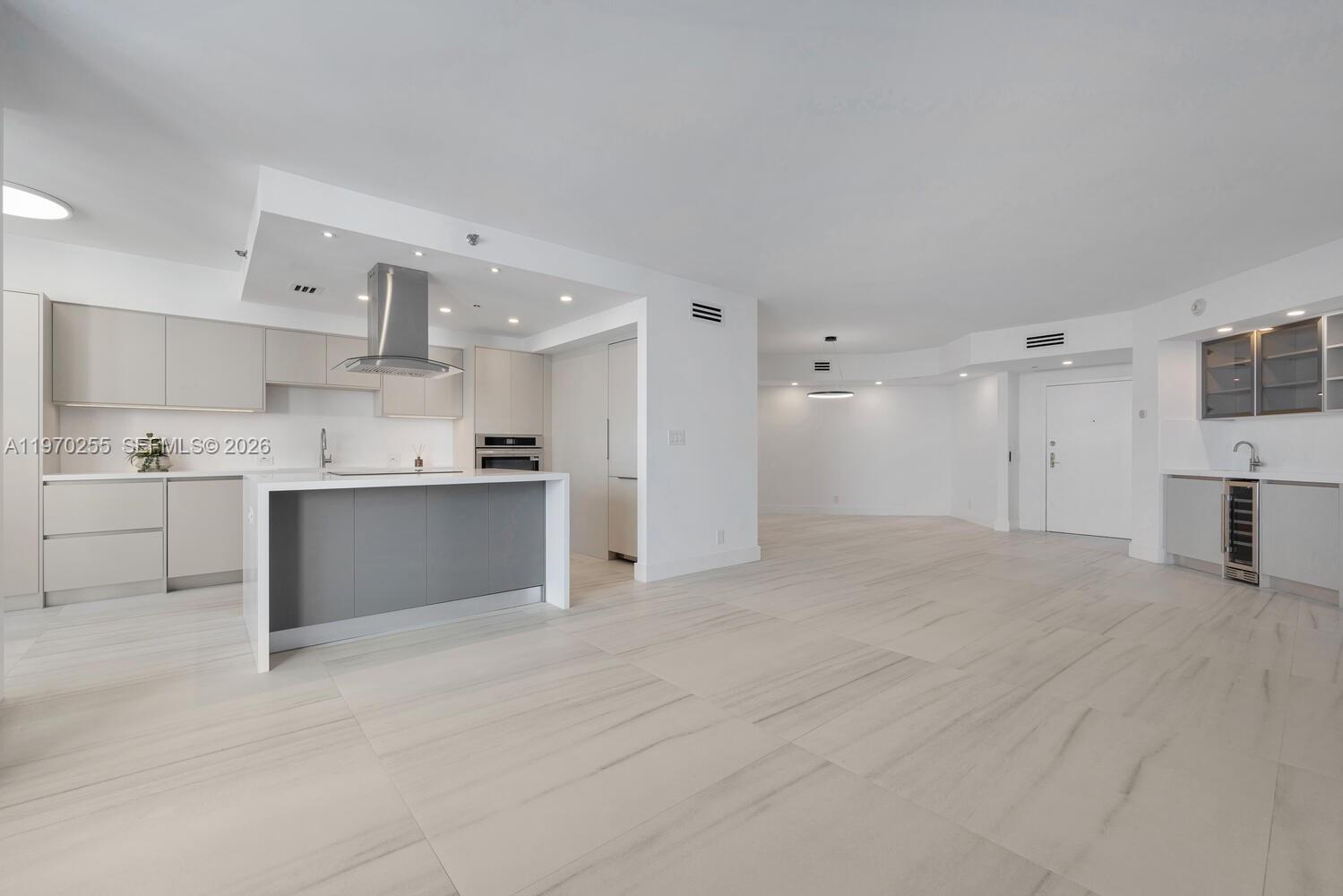 2504 2 / 2 1607 кв.футов $ 2026-02-23 0 Фото