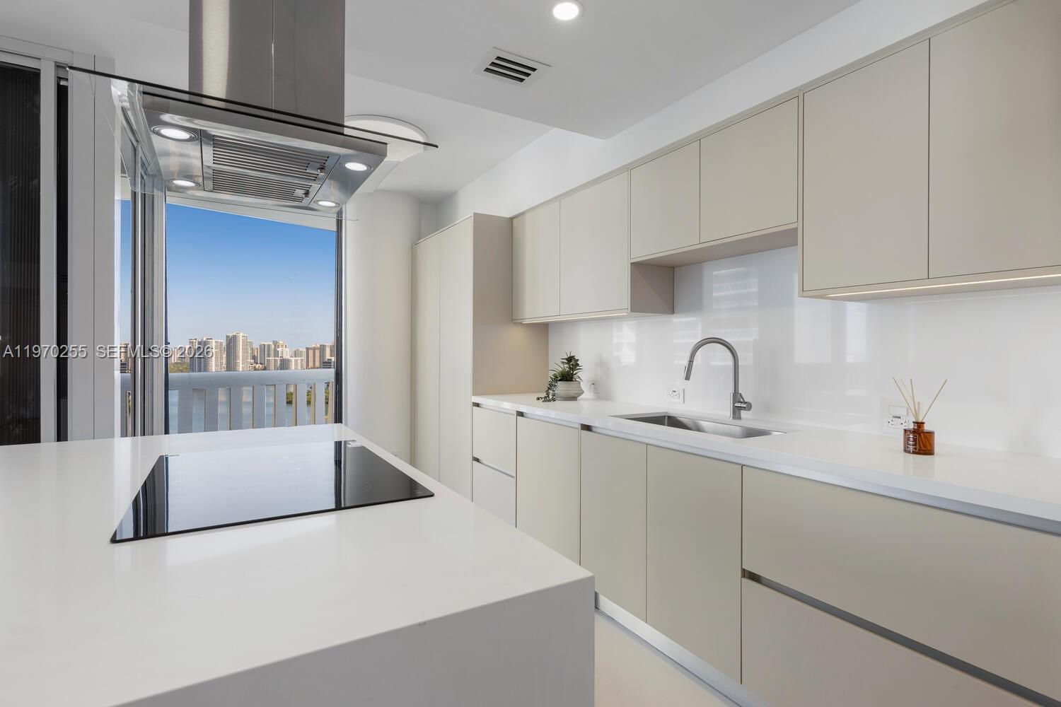 2504 2 / 2 1607 кв.футов $ 2026-02-23 0 Фото