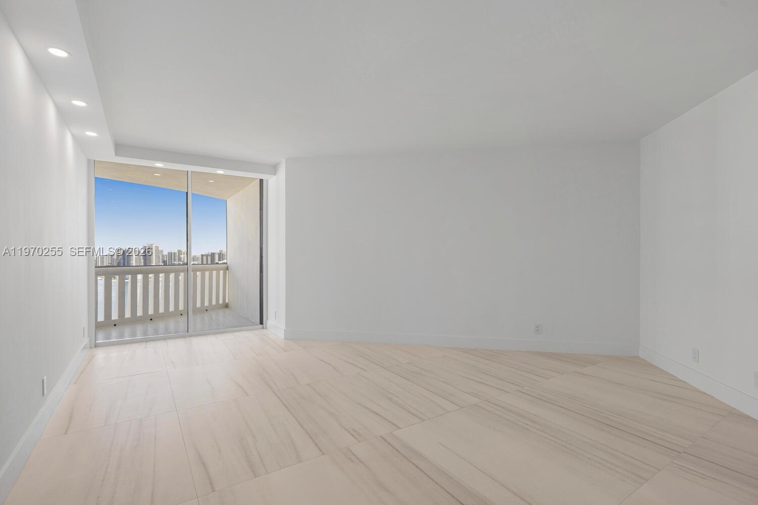 2504 2 / 2 1607 кв.футов $ 2026-02-23 0 Фото