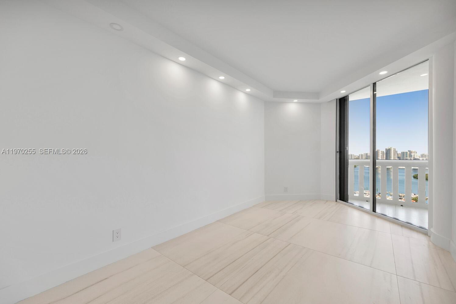 2504 2 / 2 1607 кв.футов $ 2026-02-23 0 Фото