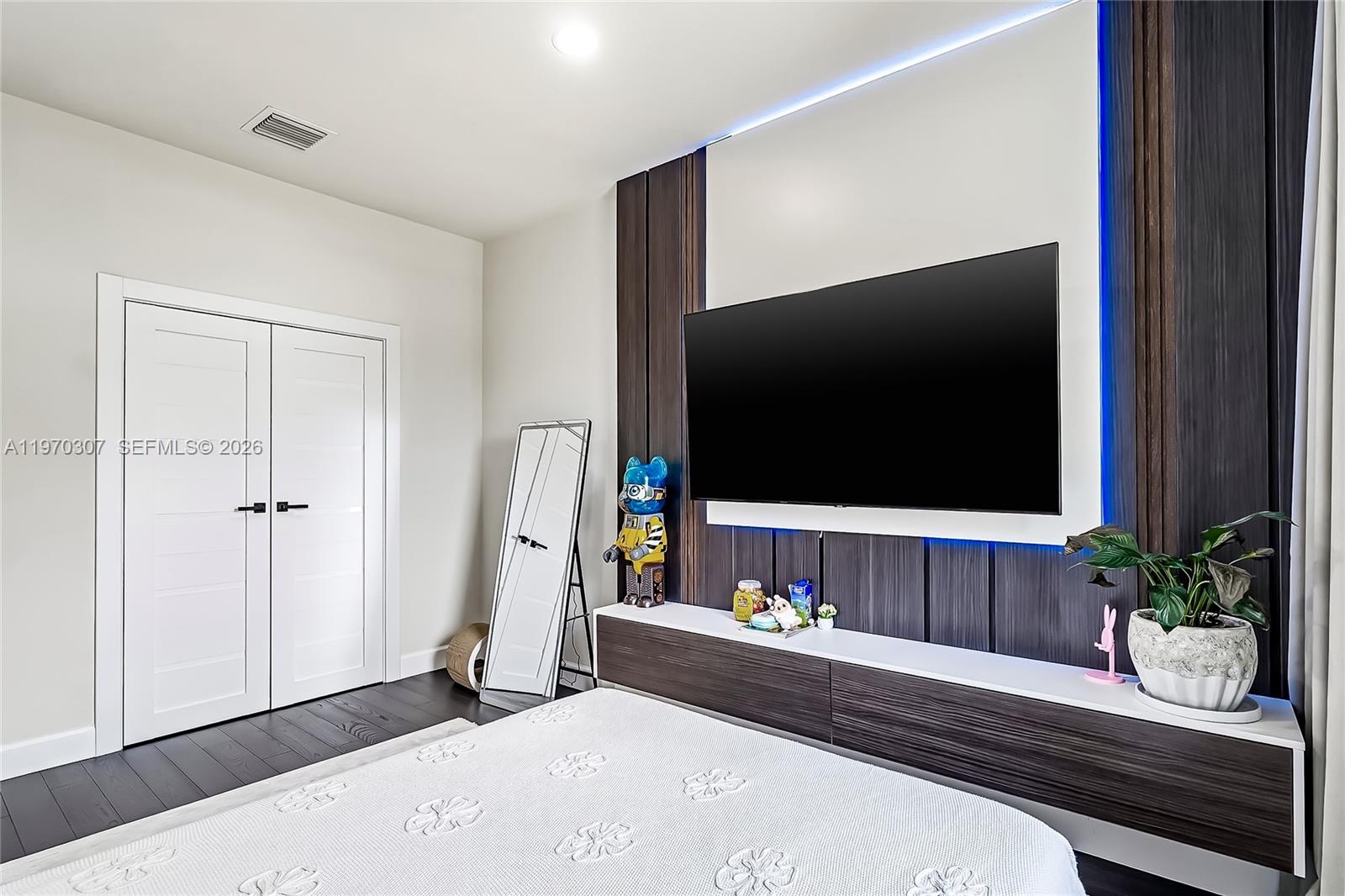 4566 4 / 3 2152 sq. ft. $ 2026-02-23 0 foto