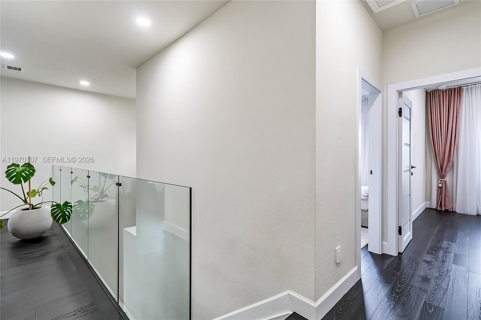 4566 4 / 3 2152 sq. ft. $ 2026-02-23 0 foto