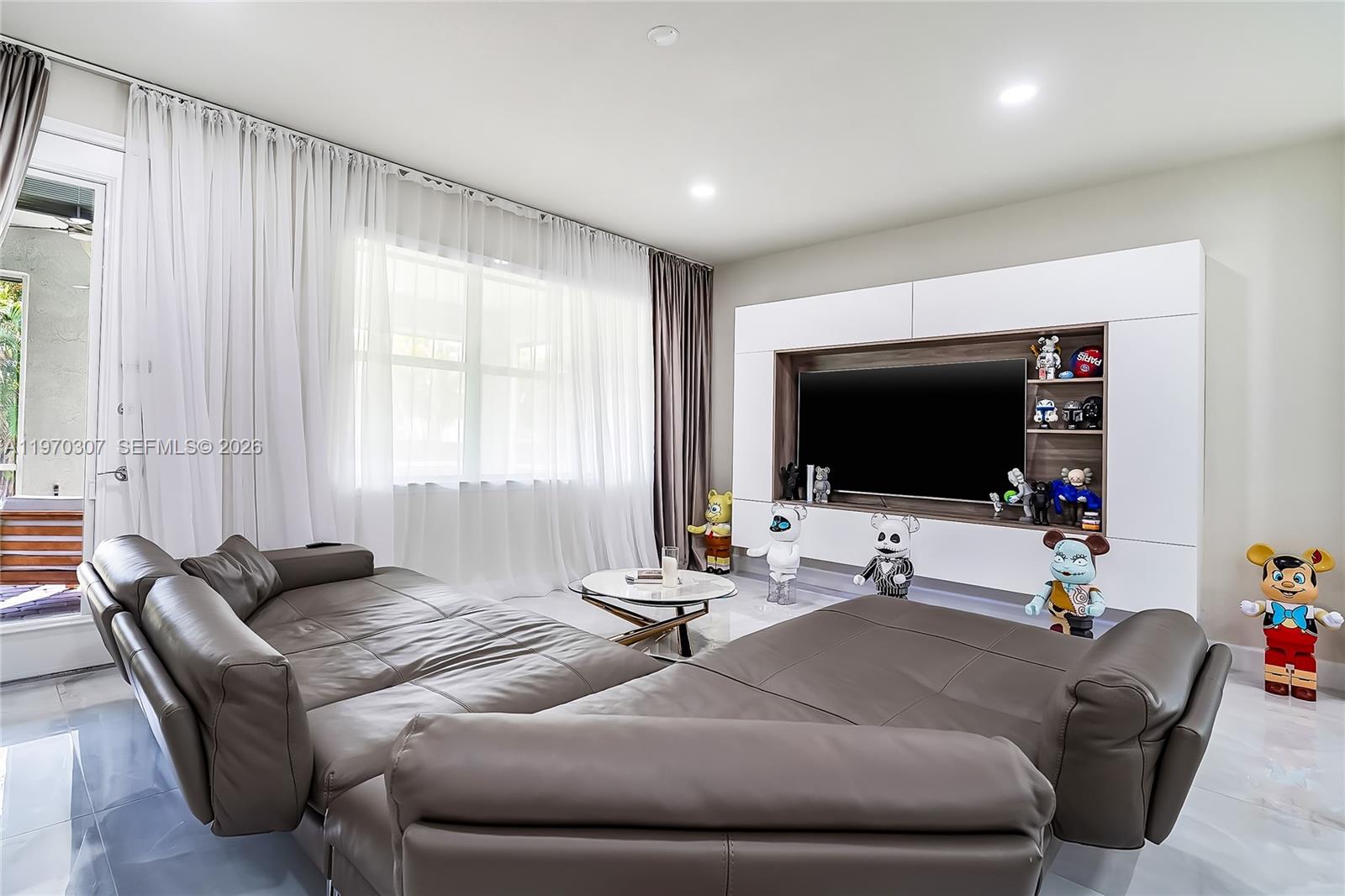 4566 4 / 3 2152 sq. ft. $ 2026-02-23 0 foto