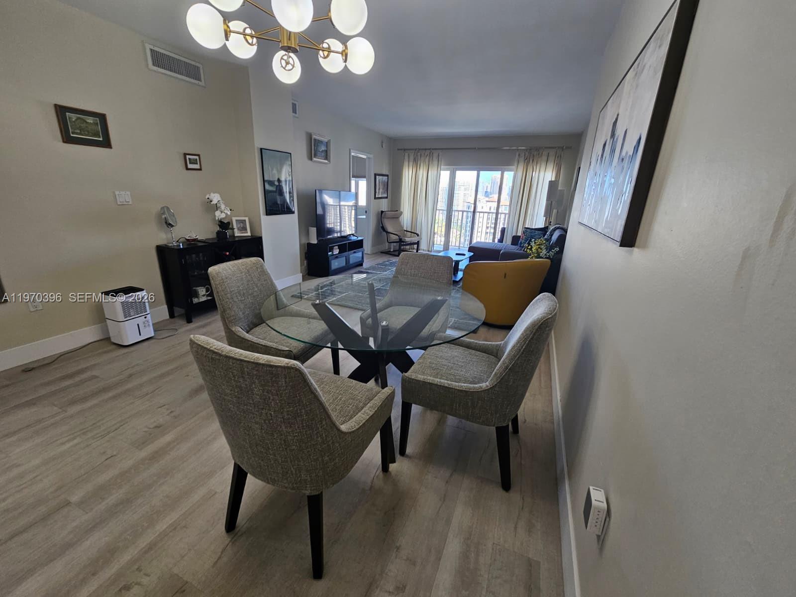 2101 1 / 2 762 sq. ft. $ 2026-02-23 0 foto