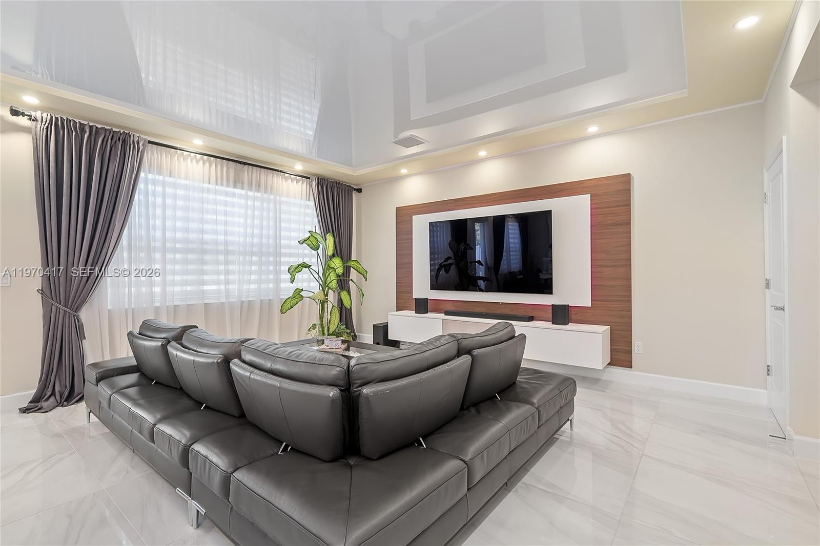 1475 3 / 3 1824 sq. ft. $ 2026-02-23 0 Photo