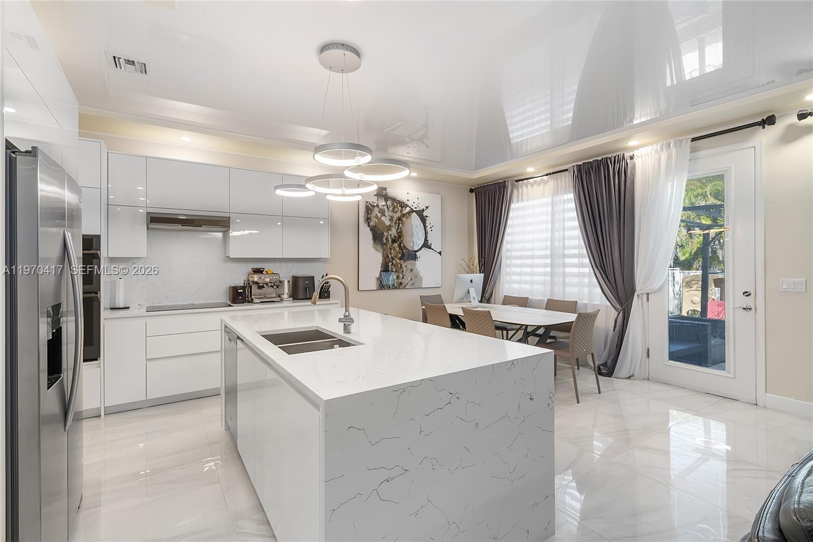 1475 3 / 3 1824 sq. ft. $ 2026-02-23 0 Photo