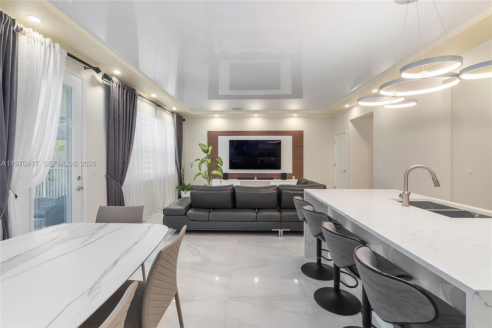 1475 3 / 3 1824 sq. ft. $ 2026-02-23 0 Photo