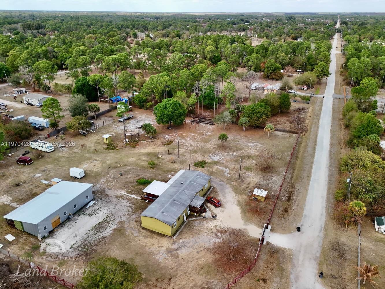   /   кв.футов $ 2026-02-23 0 Фото