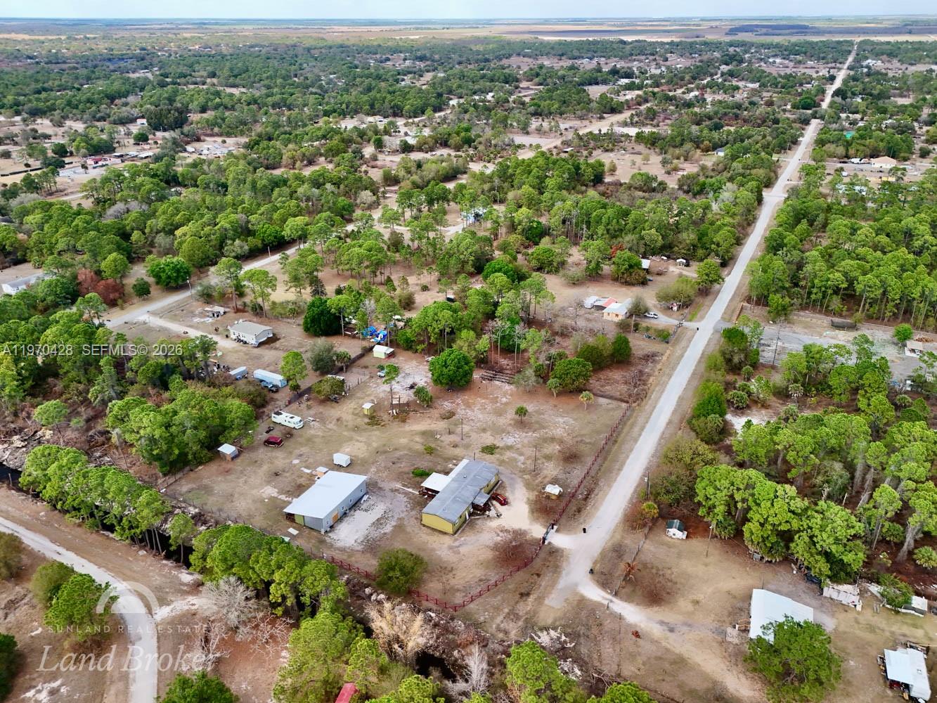   /   кв.футов $ 2026-02-23 0 Фото