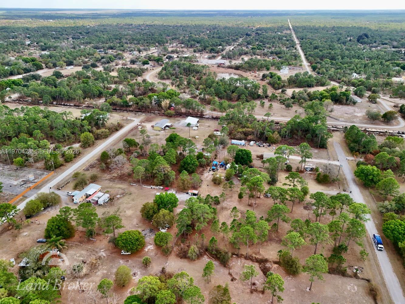   /   кв.футов $ 2026-02-23 0 Фото