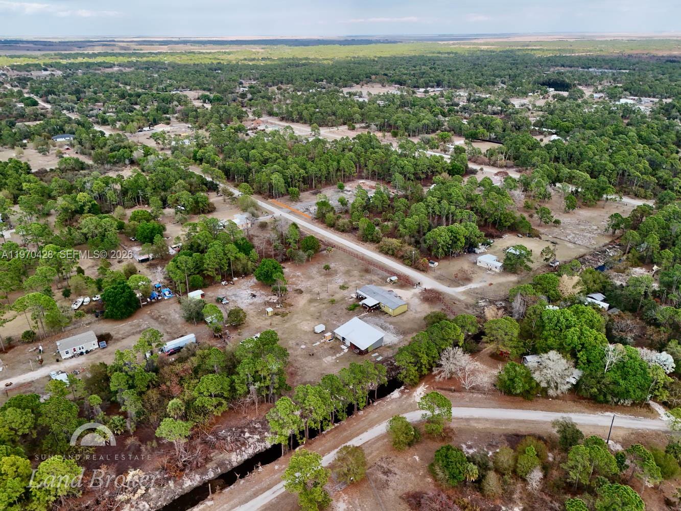   /   кв.футов $ 2026-02-23 0 Фото