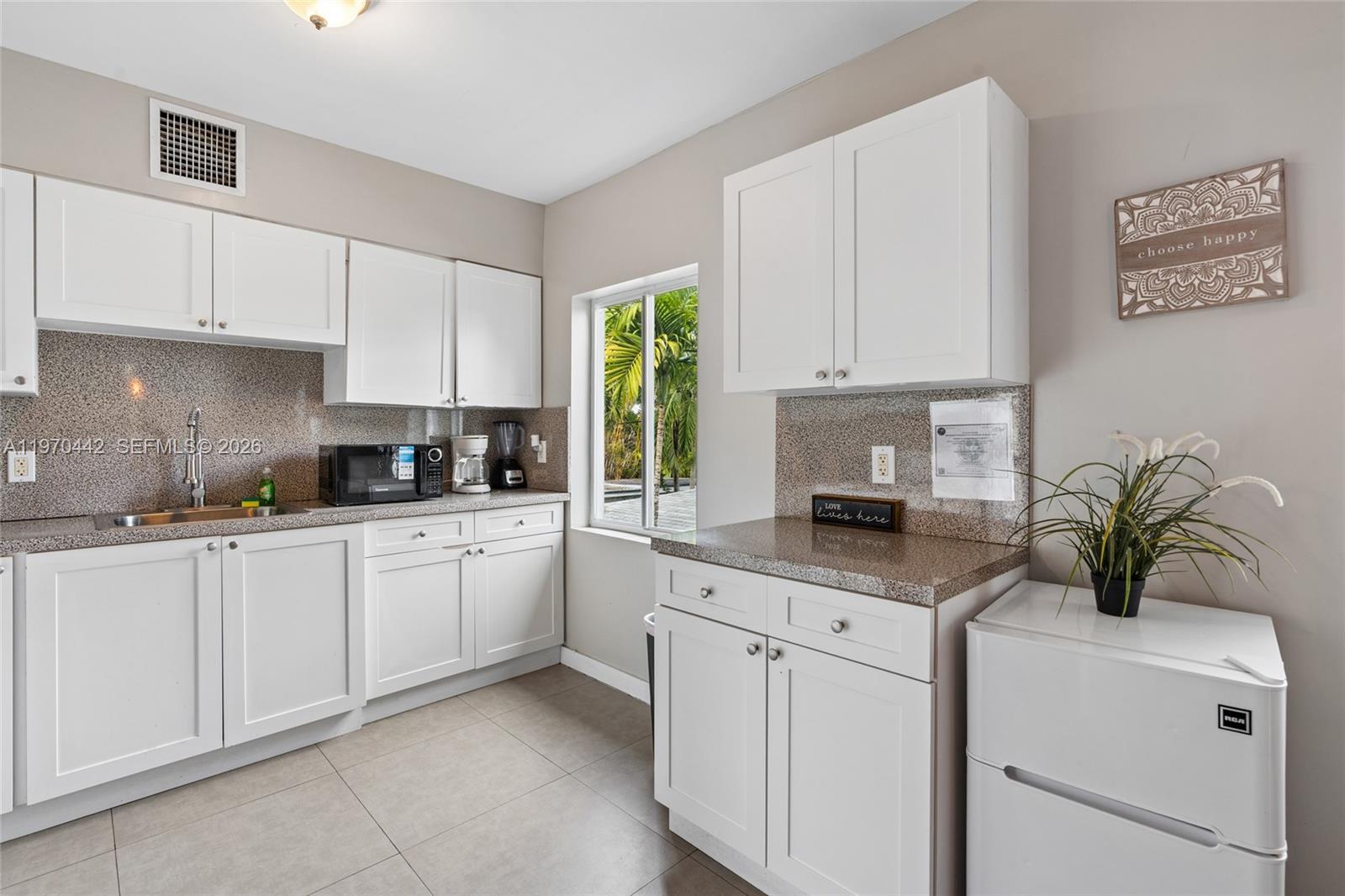   /  2074 sq. ft. $ 2026-02-23 0 foto