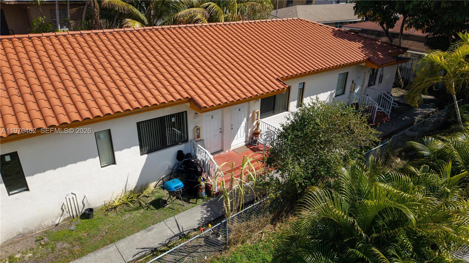 5  /   кв.футов $ 2026-02-23 0 Фото