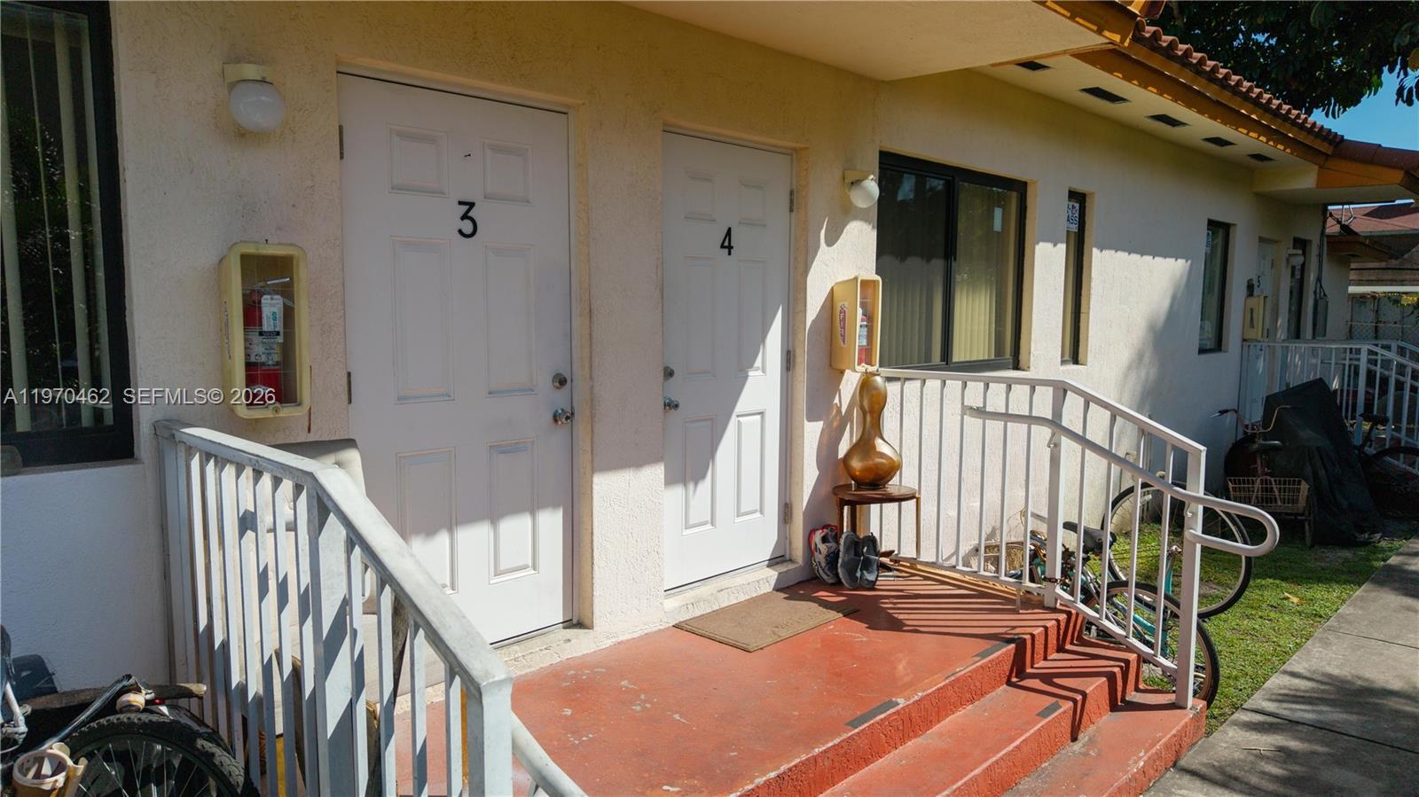 5  /   кв.футов $ 2026-02-23 0 Фото