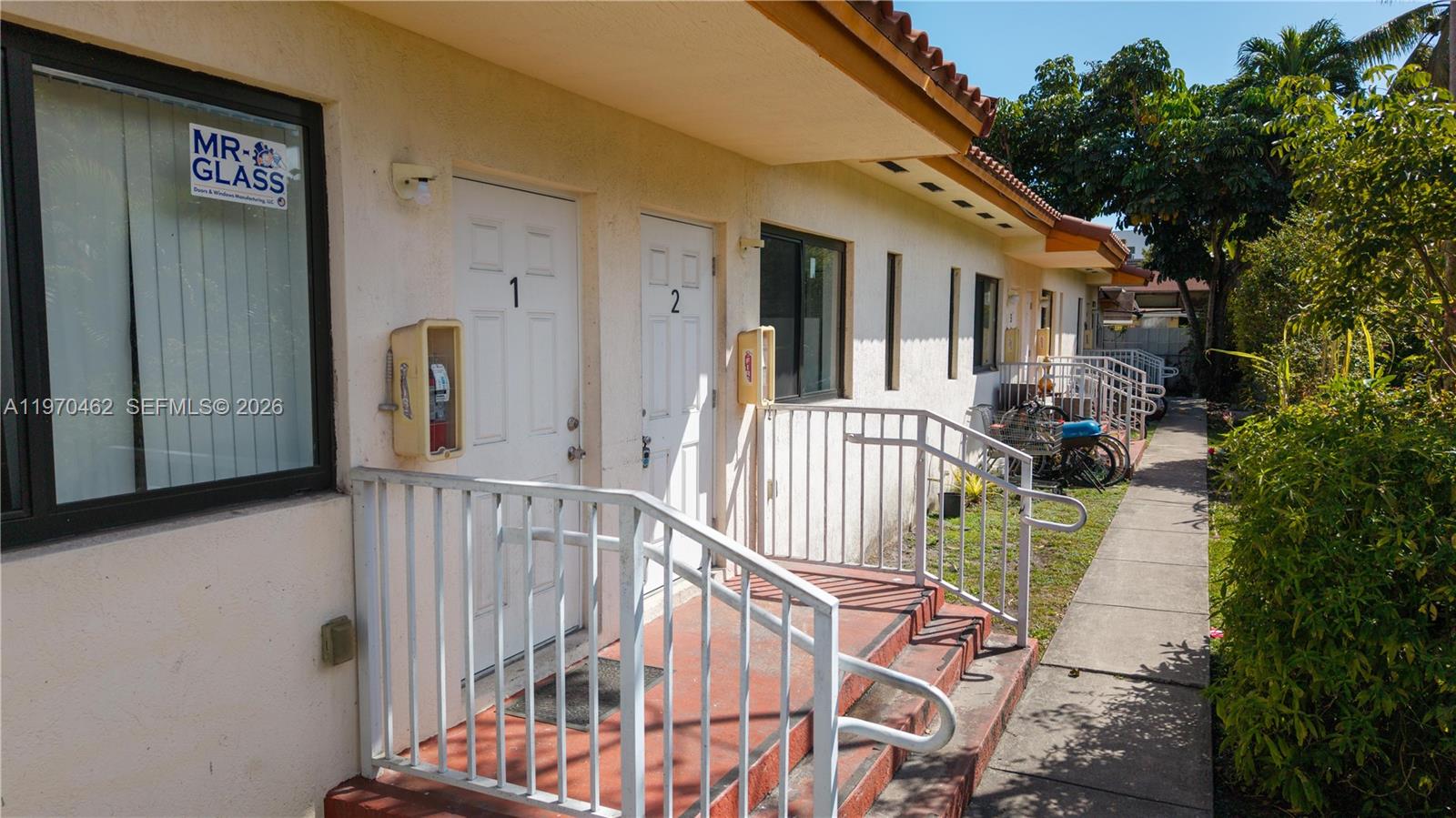 5  /   кв.футов $ 2026-02-23 0 Фото