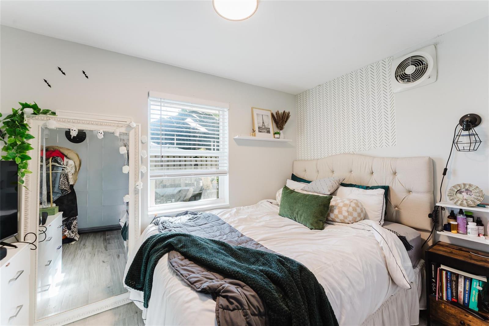   / 0 1328 sq. ft. $ 2026-06-21 0 foto
