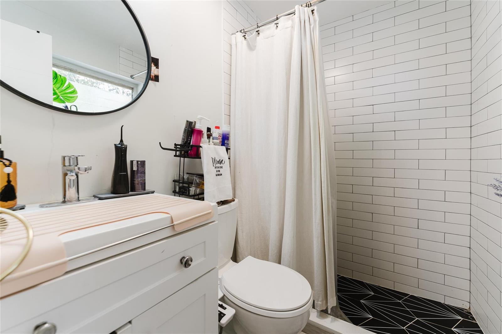   / 0 1328 sq. ft. $ 2026-06-21 0 foto