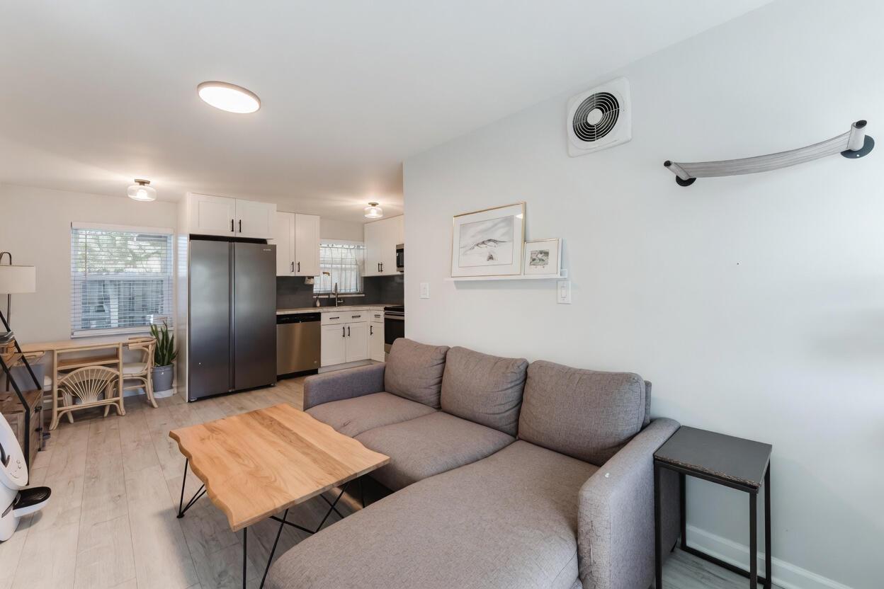   / 0 1328 sq. ft. $ 2026-06-21 0 foto
