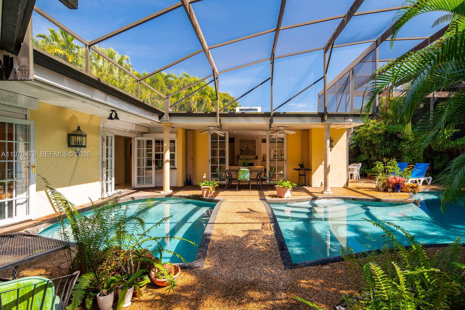   /   кв.футов $ 2026-02-23 0 Фото