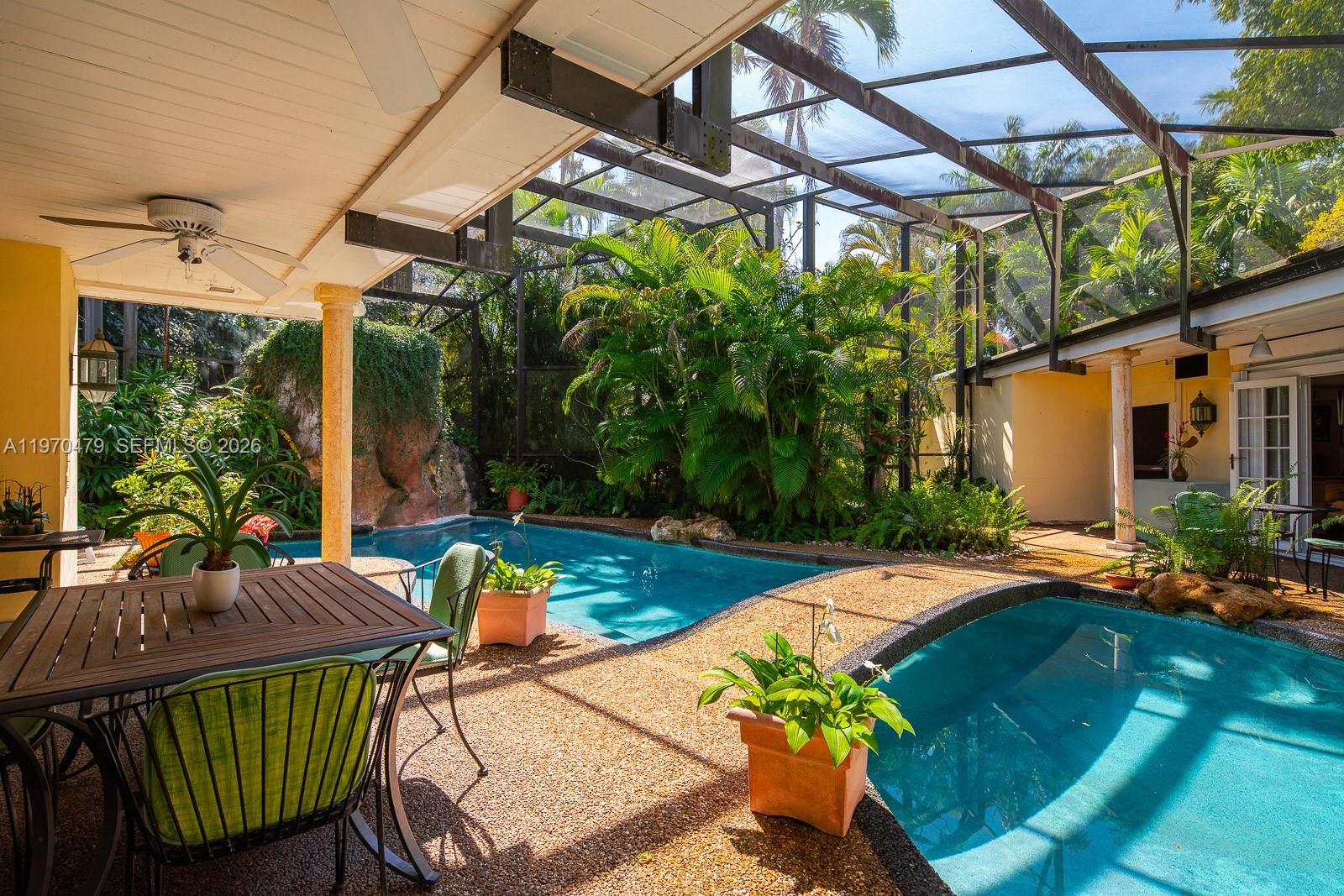   /   кв.футов $ 2026-02-23 0 Фото