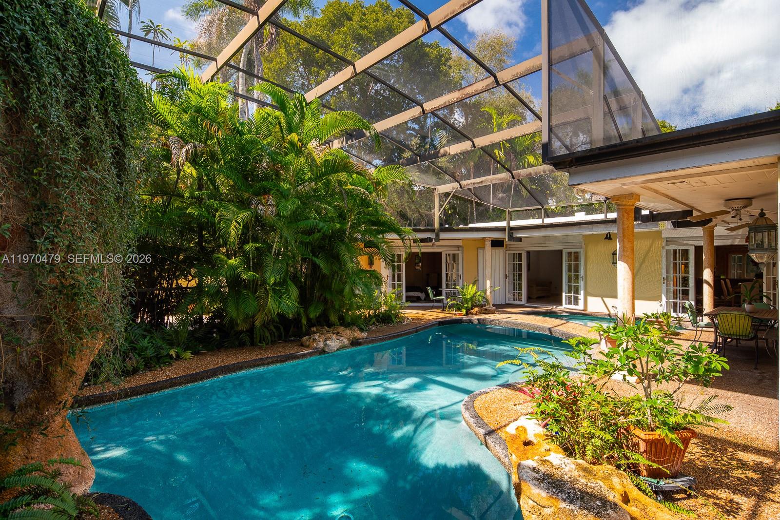   /   кв.футов $ 2026-02-23 0 Фото